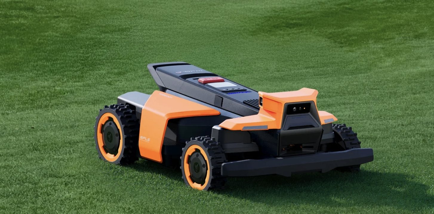 Segway Navimow Terranox på plen